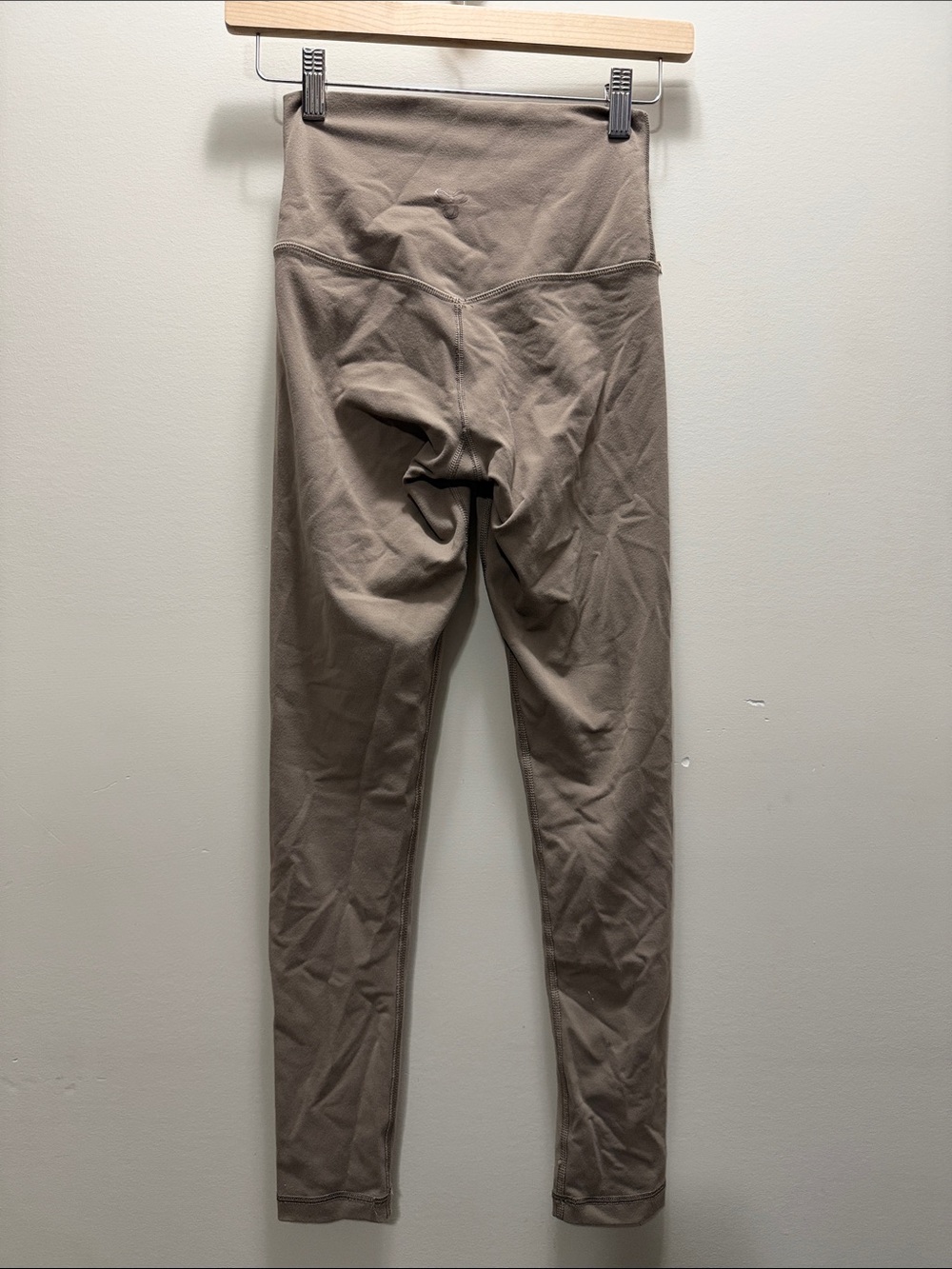 TNA Mid-Waist Leggings in Taupe Size XS / L34 / Inseam 26